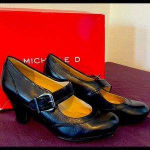 Michelle D Heels